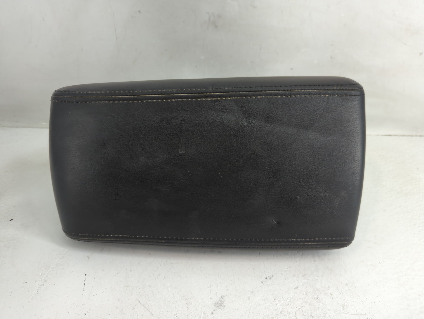2008 Chevrolet Impala Center Console Armrest Cover Lid Fits OEM Used Auto Parts - Oemusedautoparts1.com