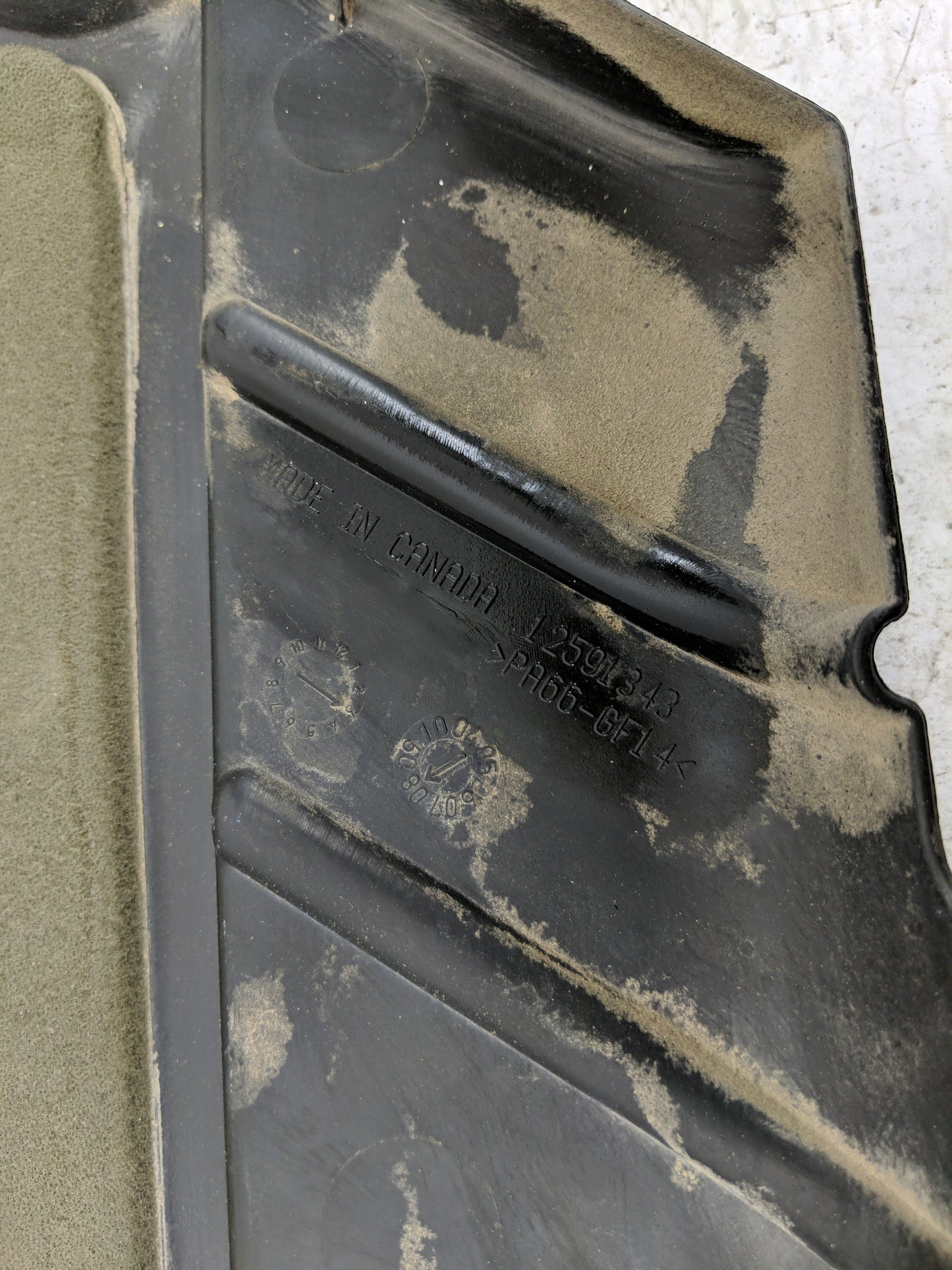 2008 Chevrolet Impala Engine Cover - Oemusedautoparts1.com