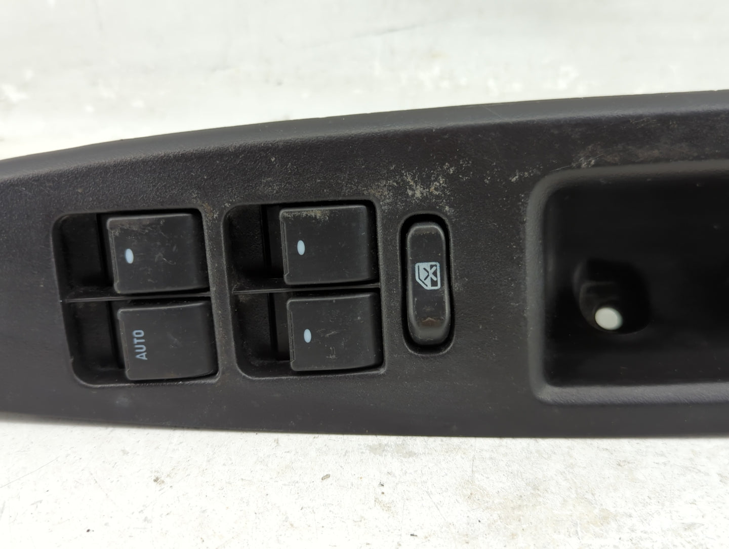 2006-2008 Chevrolet Impala Master Power Window Switch Replacement Driver Side Left P/N:10340140 Fits Fits 2006 2007 2008 OEM