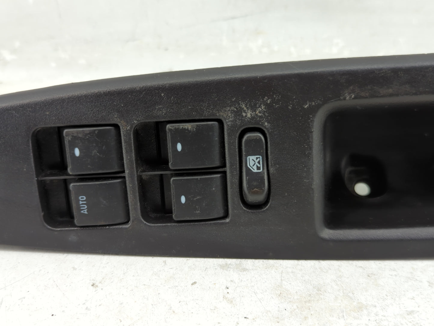 2006-2008 Chevrolet Impala Master Power Window Switch Replacement Driver Side Left P/N:10340140 Fits Fits 2006 2007 2008 OEM