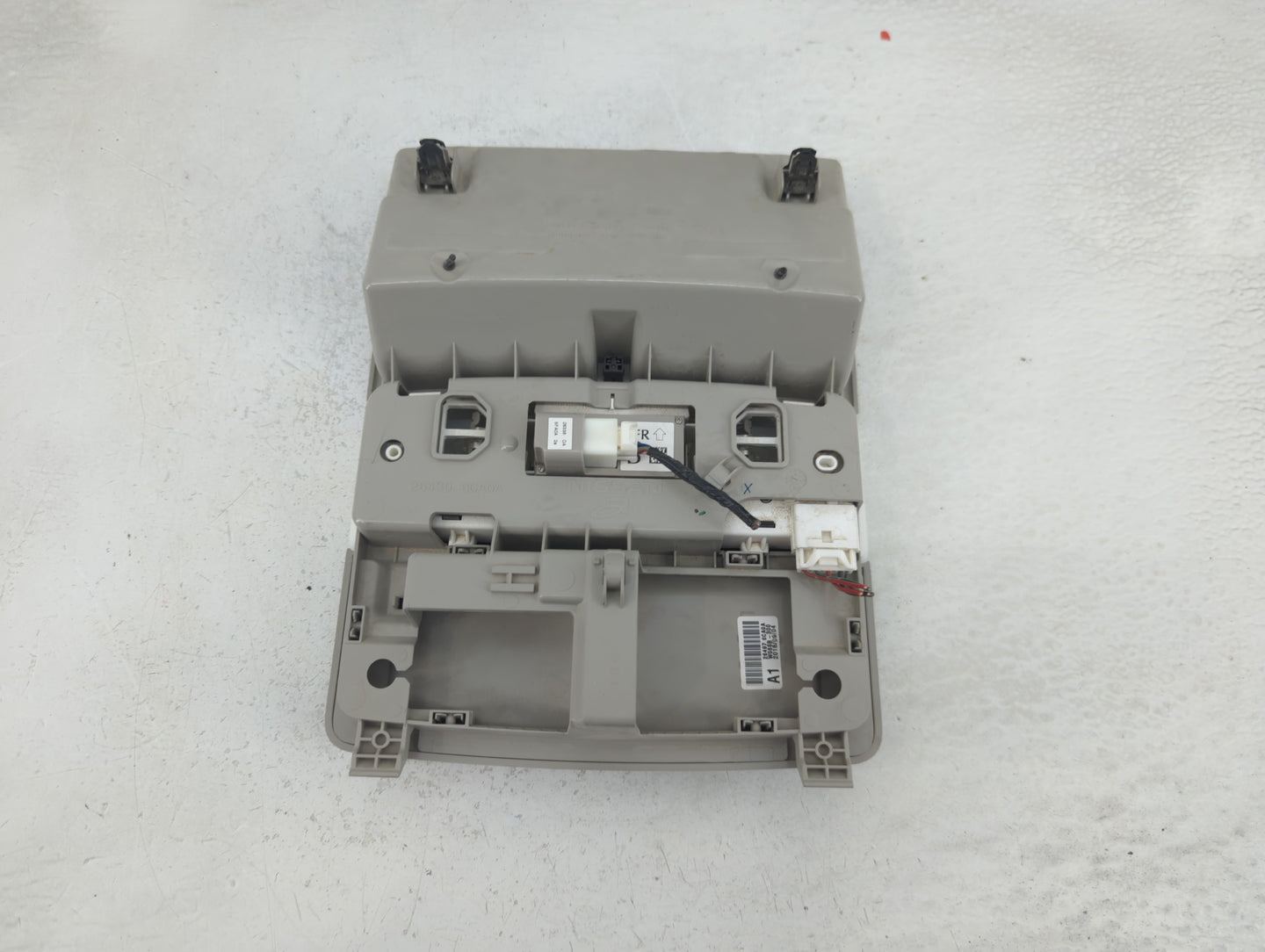 2008 Chevrolet Impala Overhead Roof Console - Oemusedautoparts1.com
