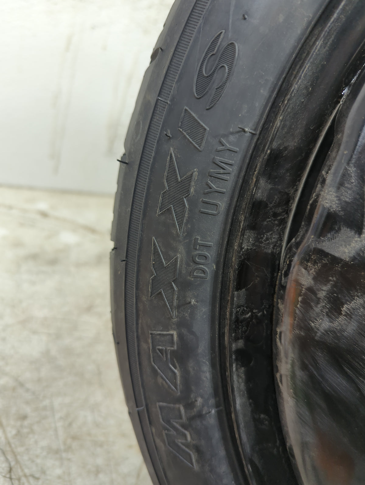 2000-2016 Chevrolet Impala Spare Donut Tire Wheel Rim Oem 1352036 - Oemusedautoparts1.com