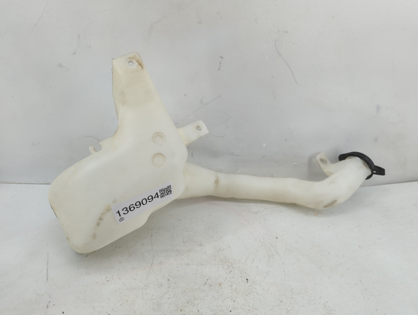 2006-2016 Chevrolet Impala Windshield Washer Fluid Reservoir Bottle Oem - Oemusedautoparts1.com