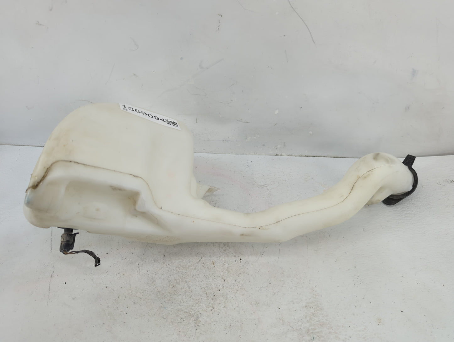 2006-2016 Chevrolet Impala Windshield Washer Fluid Reservoir Bottle Oem - Oemusedautoparts1.com