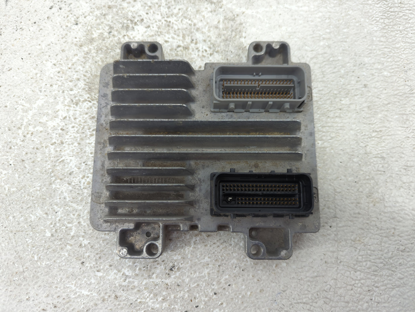 2008 Chevrolet Impala PCM Engine Control Computer ECU ECM PCU OEM P/N:12617174 Fits Fits 2009 2011 OEM Used Auto Parts - Oem