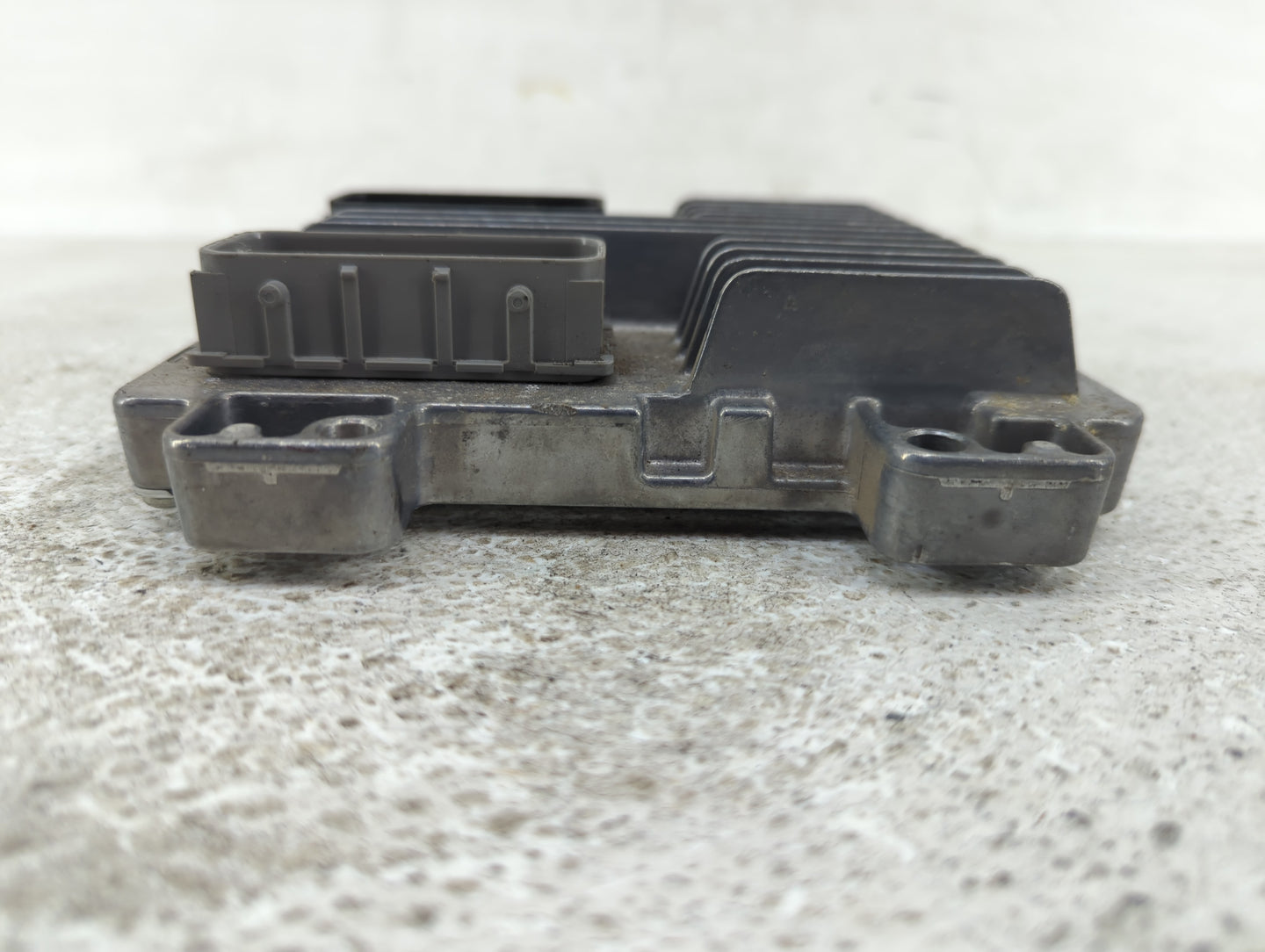 2008 Chevrolet Impala PCM Engine Control Computer ECU ECM PCU OEM P/N:12609098 Fits Fits 2009 2011 OEM Used Auto Parts - Oem