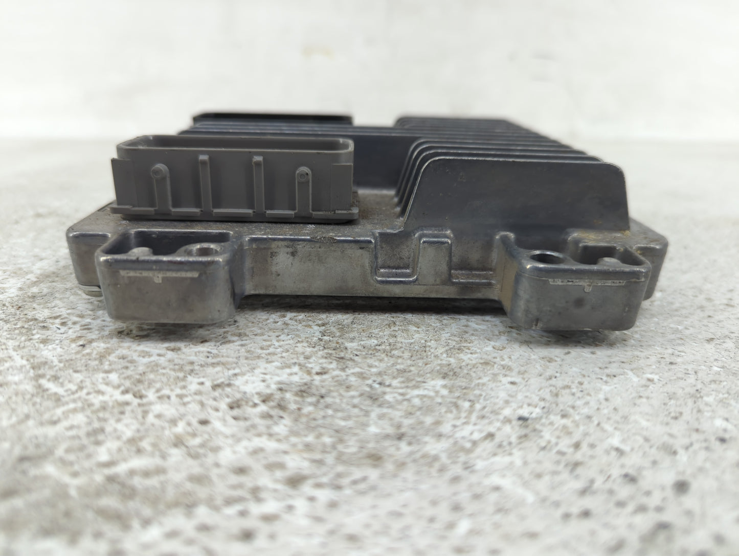 2008 Chevrolet Impala PCM Engine Control Computer ECU ECM PCU OEM P/N:12609098 Fits Fits 2009 2011 OEM Used Auto Parts - Oem
