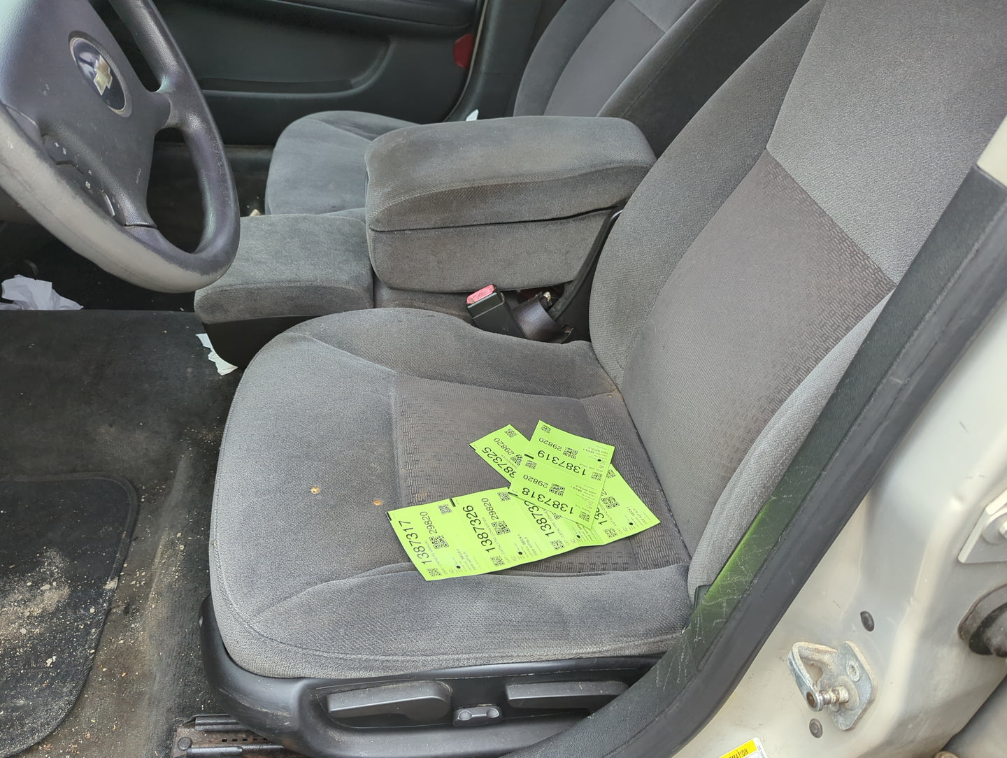 2007-2008 Chevrolet Impala Driver Front Seat Oem 1387990 - Oemusedautoparts1.com