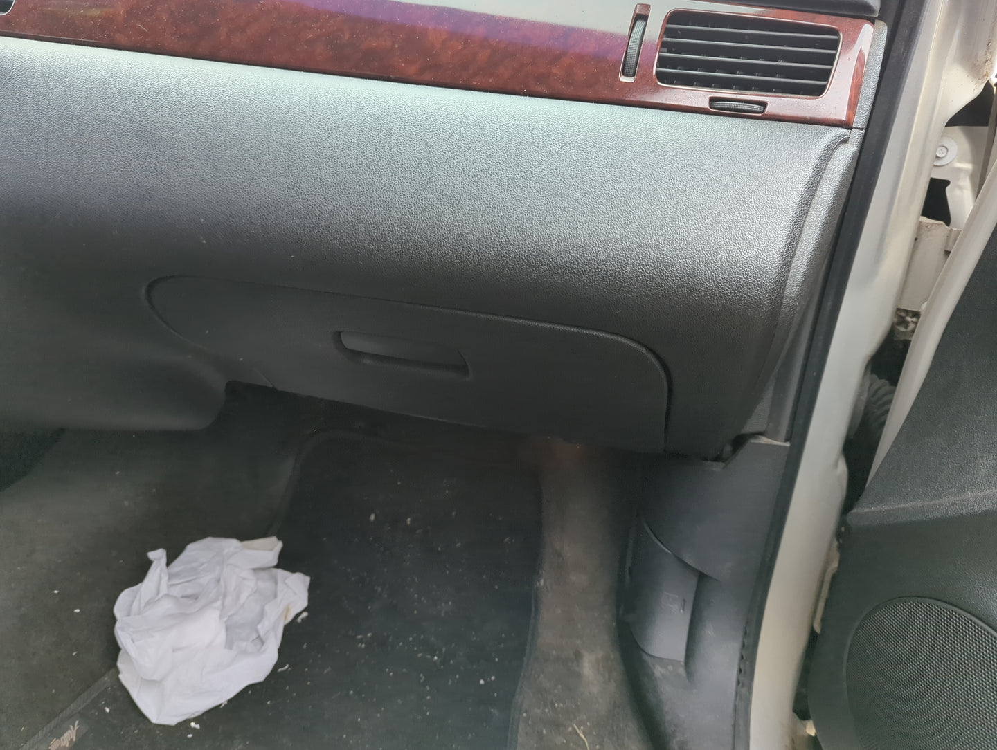2006-2008 Chevrolet Impala Passenger Front Seat Oem 1387991 - Oemusedautoparts1.com