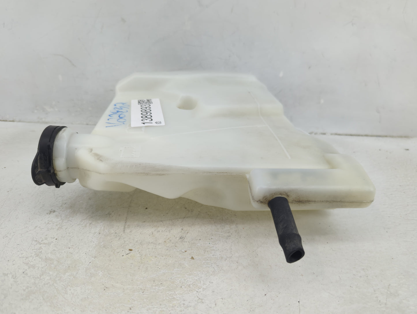 2006 Chevrolet Impala Radiator Coolant Overflow Expansion Tank Bottle 1389893 - Oemusedautoparts1.com