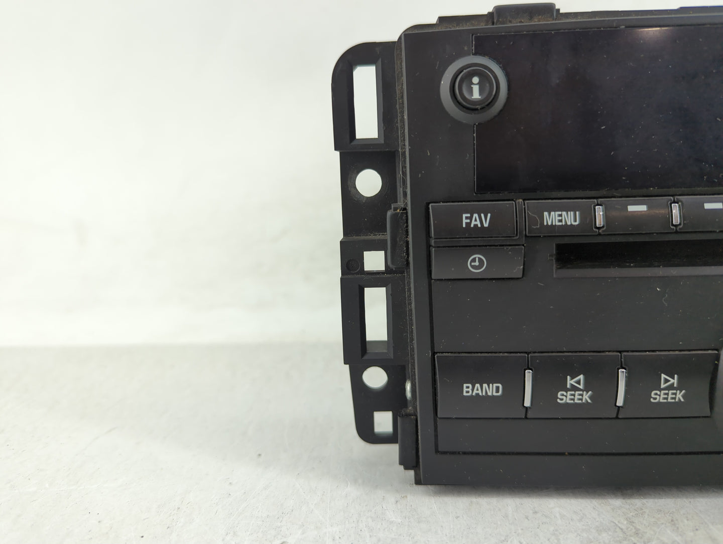 2007-2008 Chevrolet Impala Radio AM FM Cd Player Receiver Replacement P/N:25887147 Fits Fits 2007 2008 OEM Used Auto Parts -
