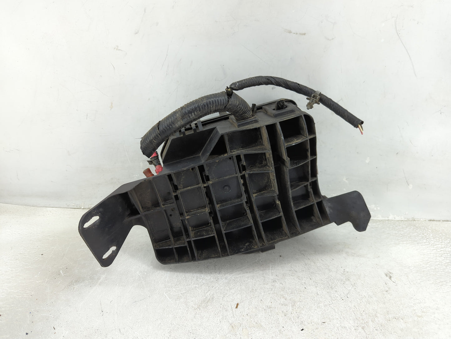 2008-2011 Chevrolet Impala Fusebox Fuse Box Panel Relay Module P/N:13729154-01 Fits Fits 2008 2009 2010 2011 OEM Used Auto P
