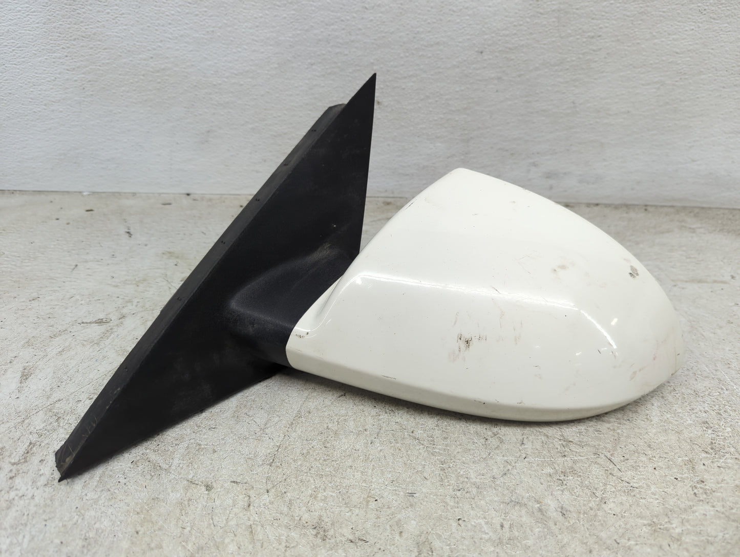 2006-2016 Chevrolet Impala Driver Side View Mirror - Left Door Mirror OEM Used - Oemusedautoparts1.com