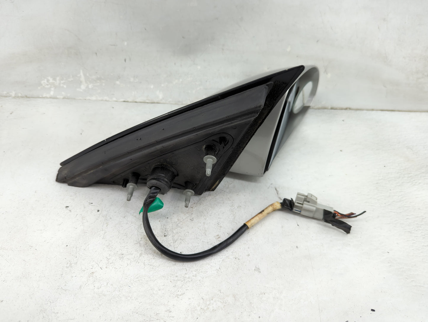 2006-2016 Chevrolet Impala Passenger Side View Mirror - Right Door Mirror OEM Used - Oemusedautoparts1.com
