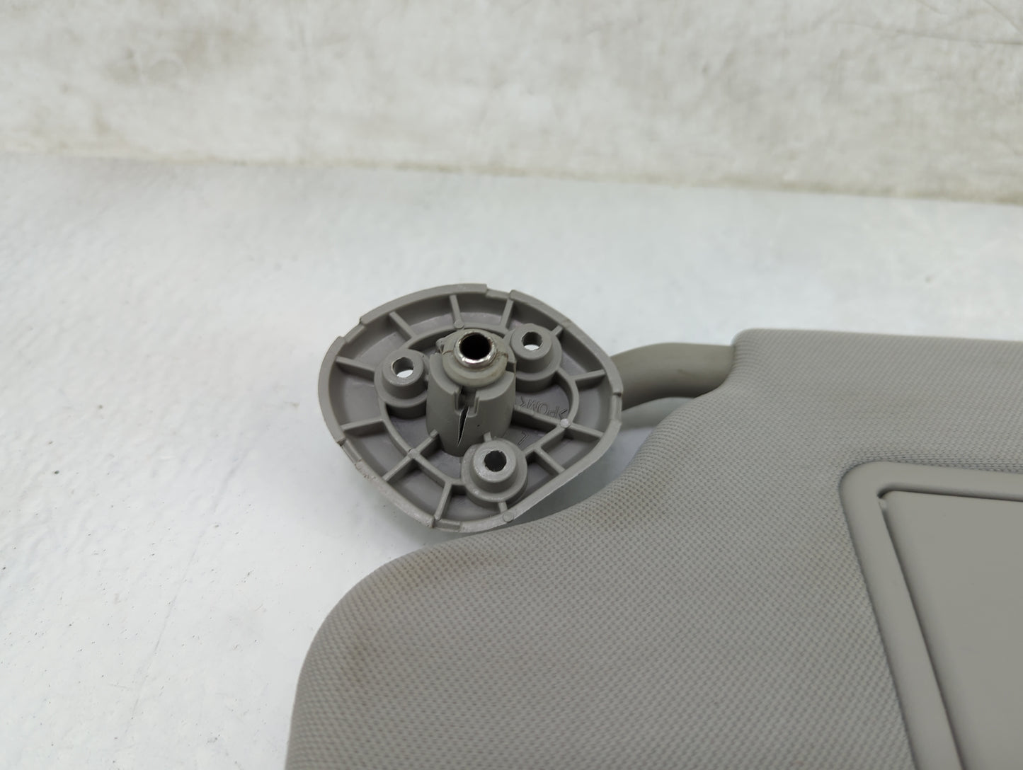 2006-2016 Chevrolet Impala Sun Visor Shade Replacement Driver Left Mirror Fits OEM Used Auto Parts - Oemusedautoparts1.com
