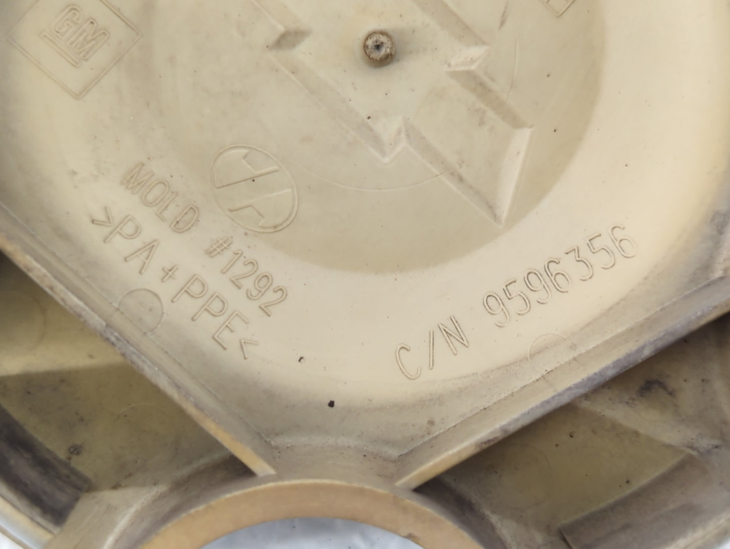 2008 Chevrolet Impala Rim Wheel Center Cap - Oemusedautoparts1.com