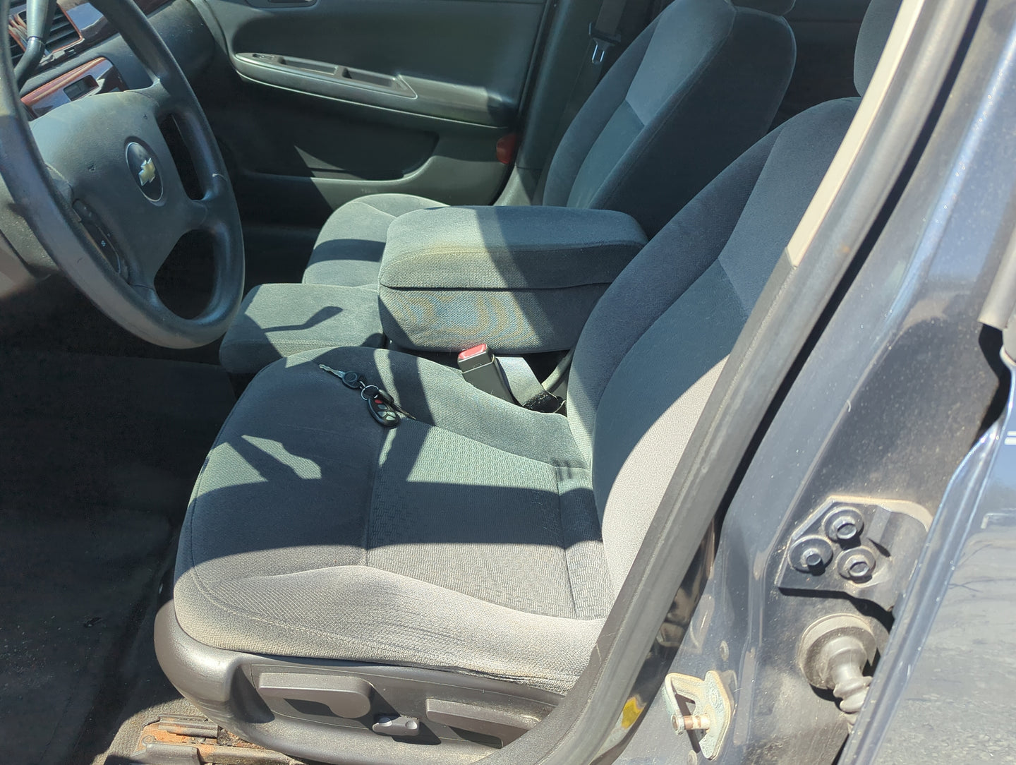2007-2008 Chevrolet Impala Driver Front Seat Oem 5001529 - Oemusedautoparts1.com