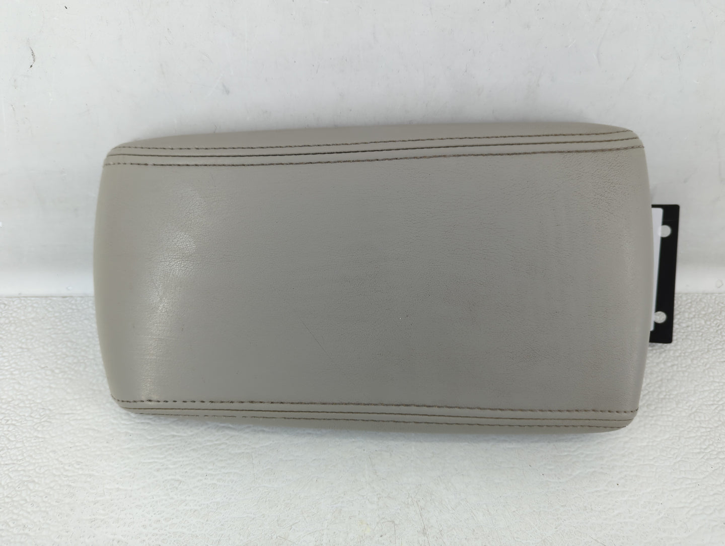 2008 Chevrolet Impala Center Console Armrest Cover Lid - Oemusedautoparts1.com