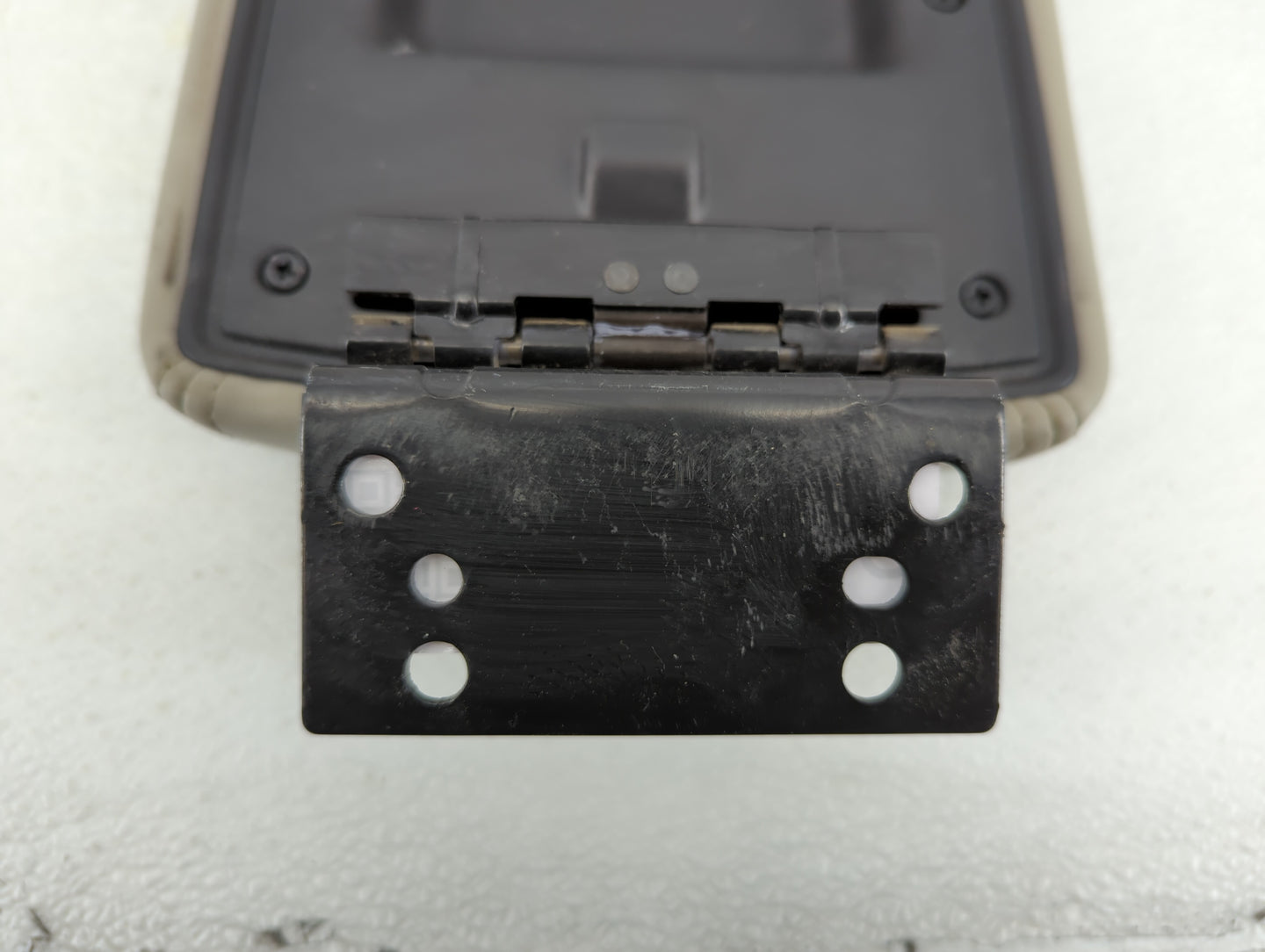 2008 Chevrolet Impala Center Console Armrest Cover Lid - Oemusedautoparts1.com