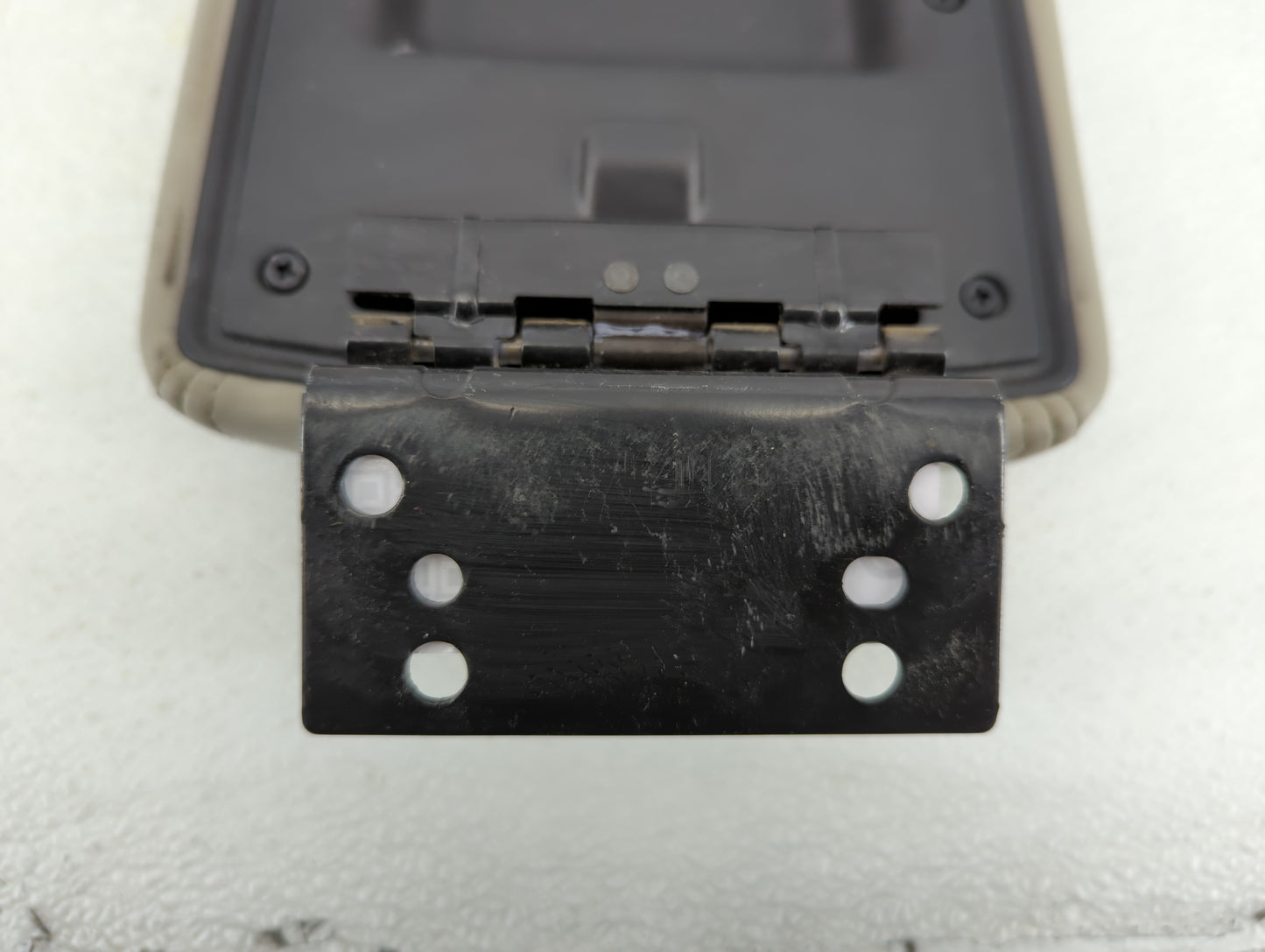 2008 Chevrolet Impala Center Console Armrest Cover Lid - Oemusedautoparts1.com
