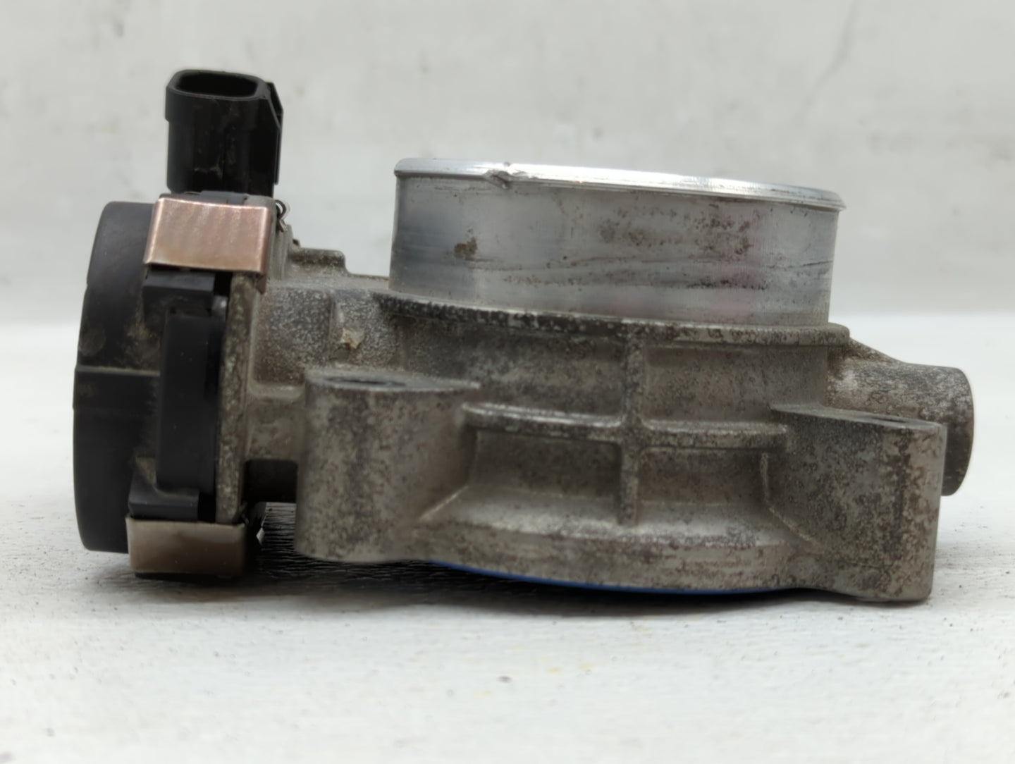 2006-2011 Chevrolet Impala Throttle Body P/N:REM72-1A Fits Fits 2006 2007 2008 2009 2010 2011 OEM Used Auto Parts - Oemuseda