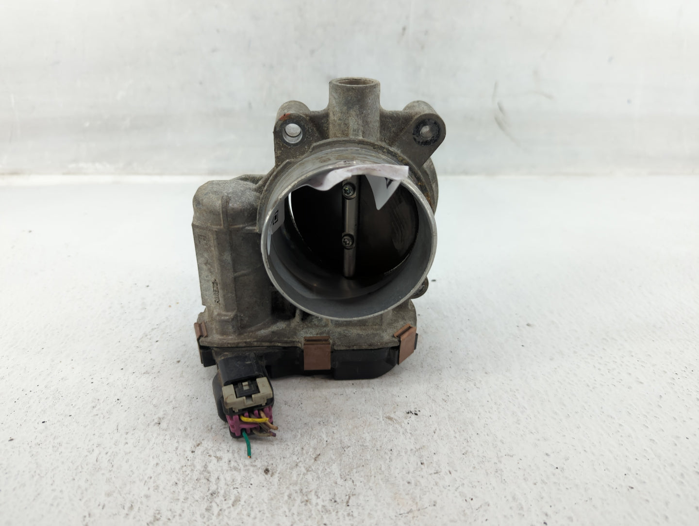 2006-2011 Chevrolet Impala Throttle Body Fits Fits 2006 2007 2008 2009 2010 2011 OEM Used Auto Parts - Oemusedautoparts1.com