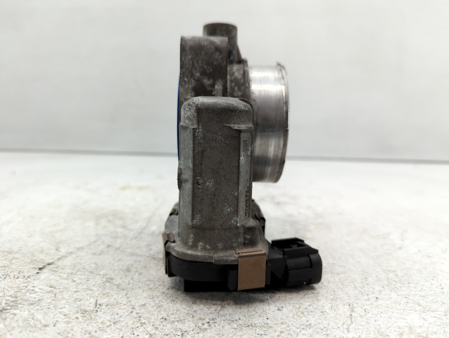 2006-2011 Chevrolet Impala Throttle Body P/N:RME72-1A Fits Fits 2006 2007 2008 2009 2010 2011 OEM Used Auto Parts - Oemuseda