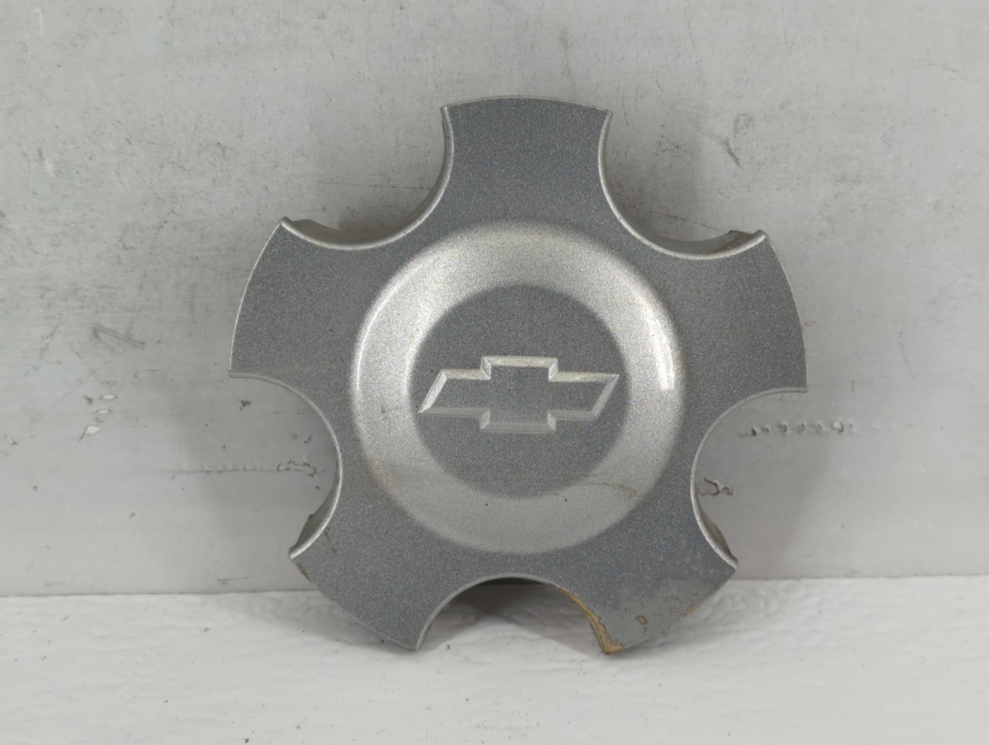 2008 Chevrolet Impala Rim Wheel Center Cap 596688 - Oemusedautoparts1.com