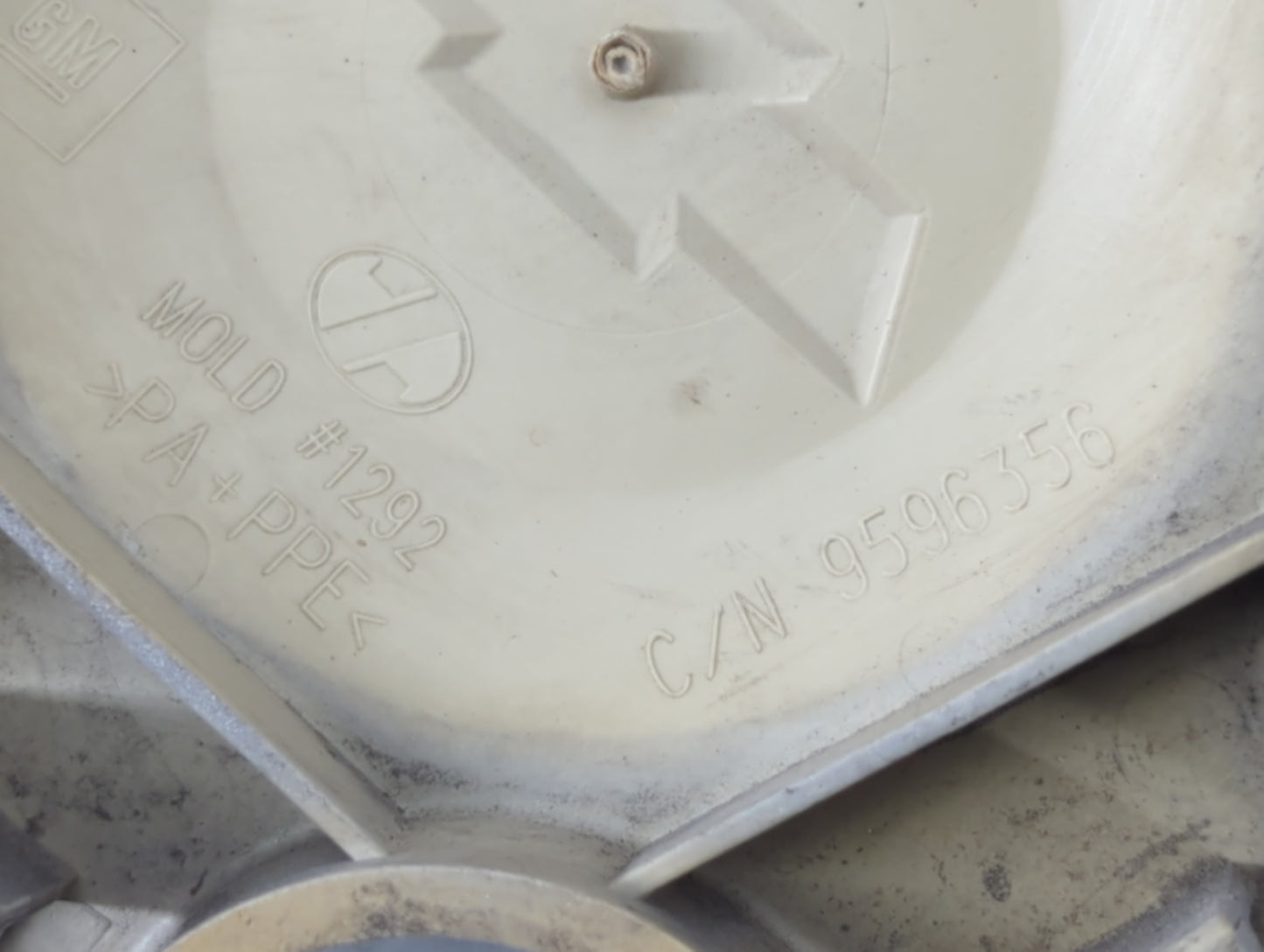 2008 Chevrolet Impala Rim Wheel Center Cap 596688 - Oemusedautoparts1.com