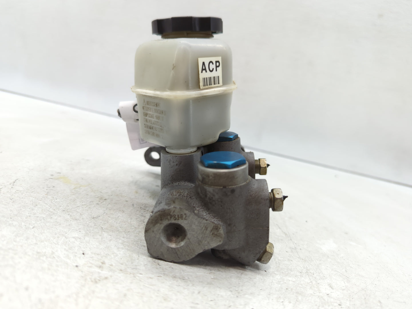 2006-2008 Chevrolet Impala Brake Master Cylinder - Oemusedautoparts1.com