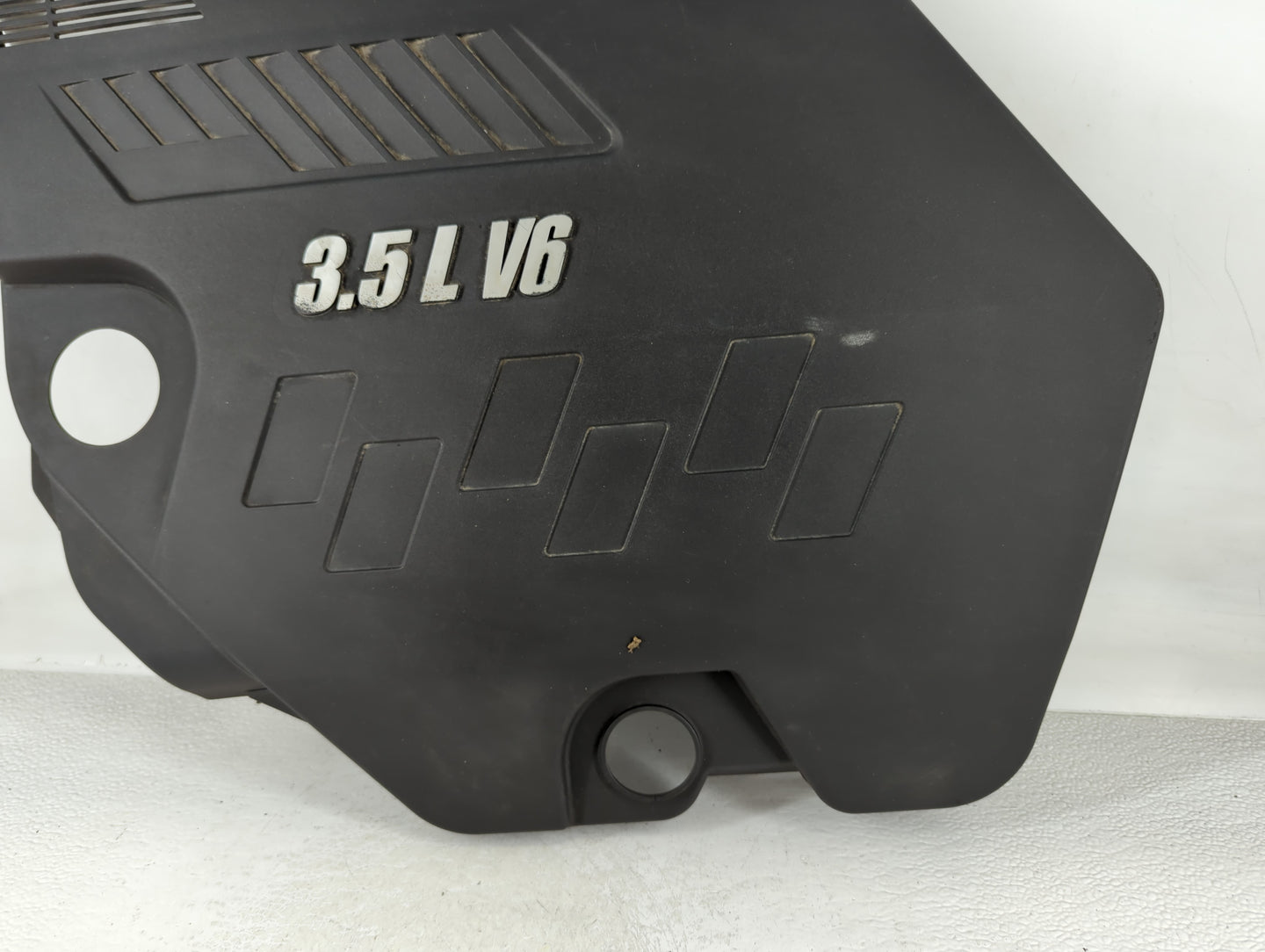 2008 Chevrolet Impala Engine Cover - Oemusedautoparts1.com