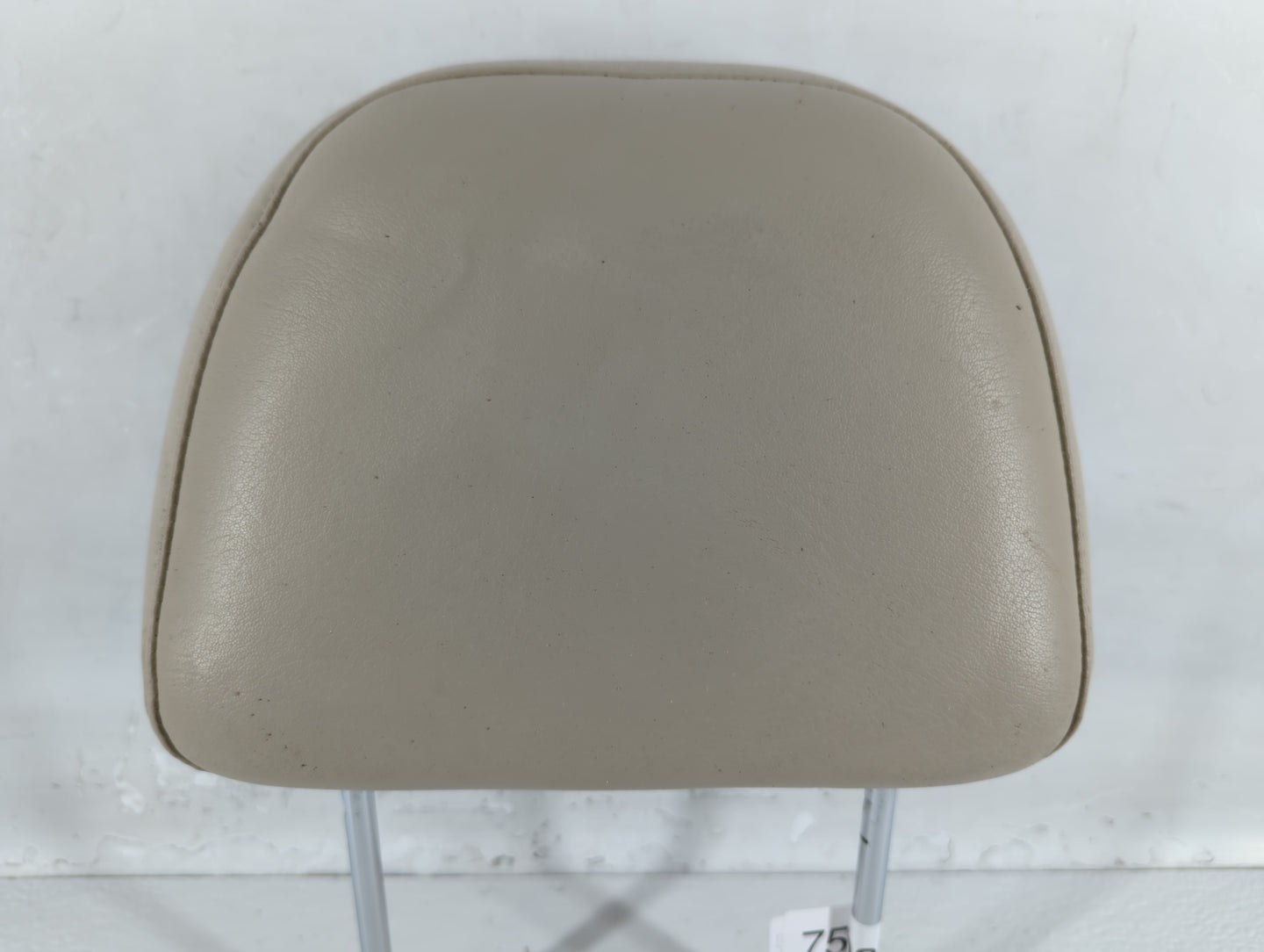 2008 Chevrolet Impala Headrest Head Rest Rear Seat Fits OEM Used Auto Parts - Oemusedautoparts1.com