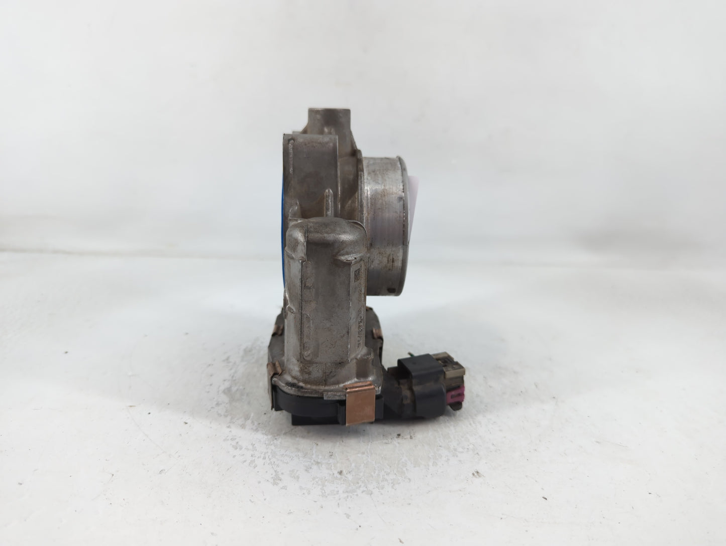 2006-2011 Chevrolet Impala Throttle Body P/N:7092 RME72-1A Fits Fits 2006 2007 2008 2009 2010 2011 OEM Used Auto Parts - Oem