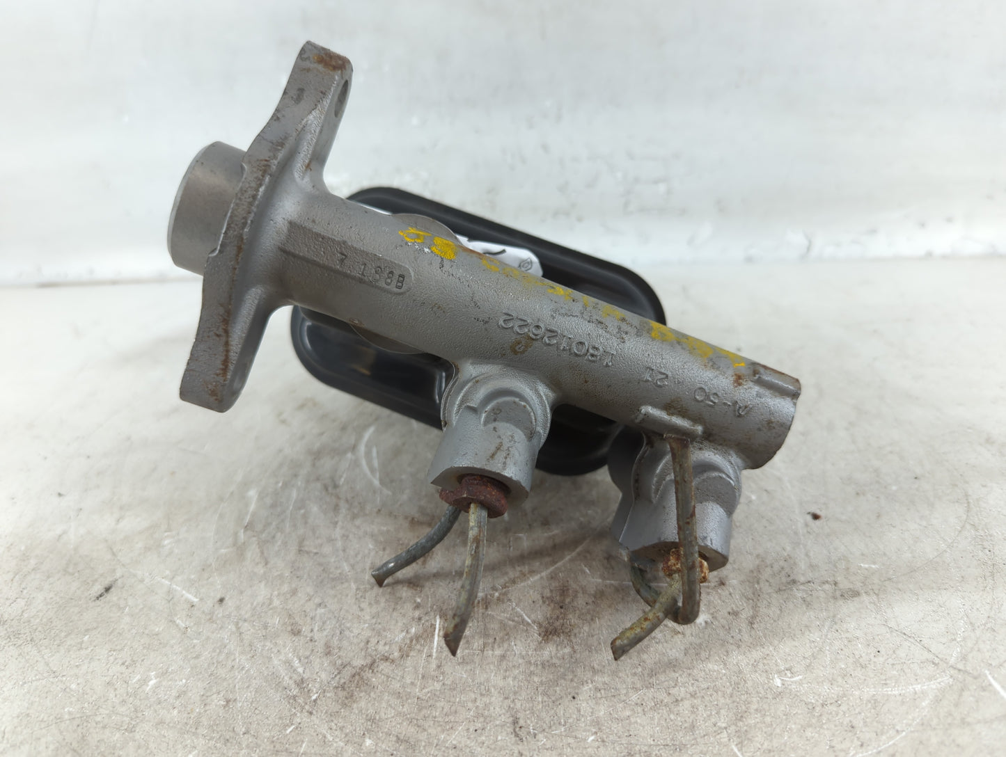 2006-2008 Chevrolet Impala Brake Master Cylinder - Oemusedautoparts1.com