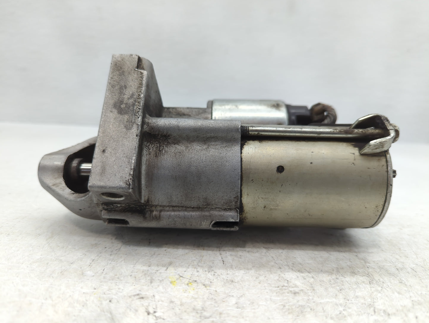 2006-2011 Chevrolet Impala Car Starter Motor Solenoid OEM P/N:GM12610636 Fits Fits 2006 2007 2008 2009 2010 2011 OEM Used Au