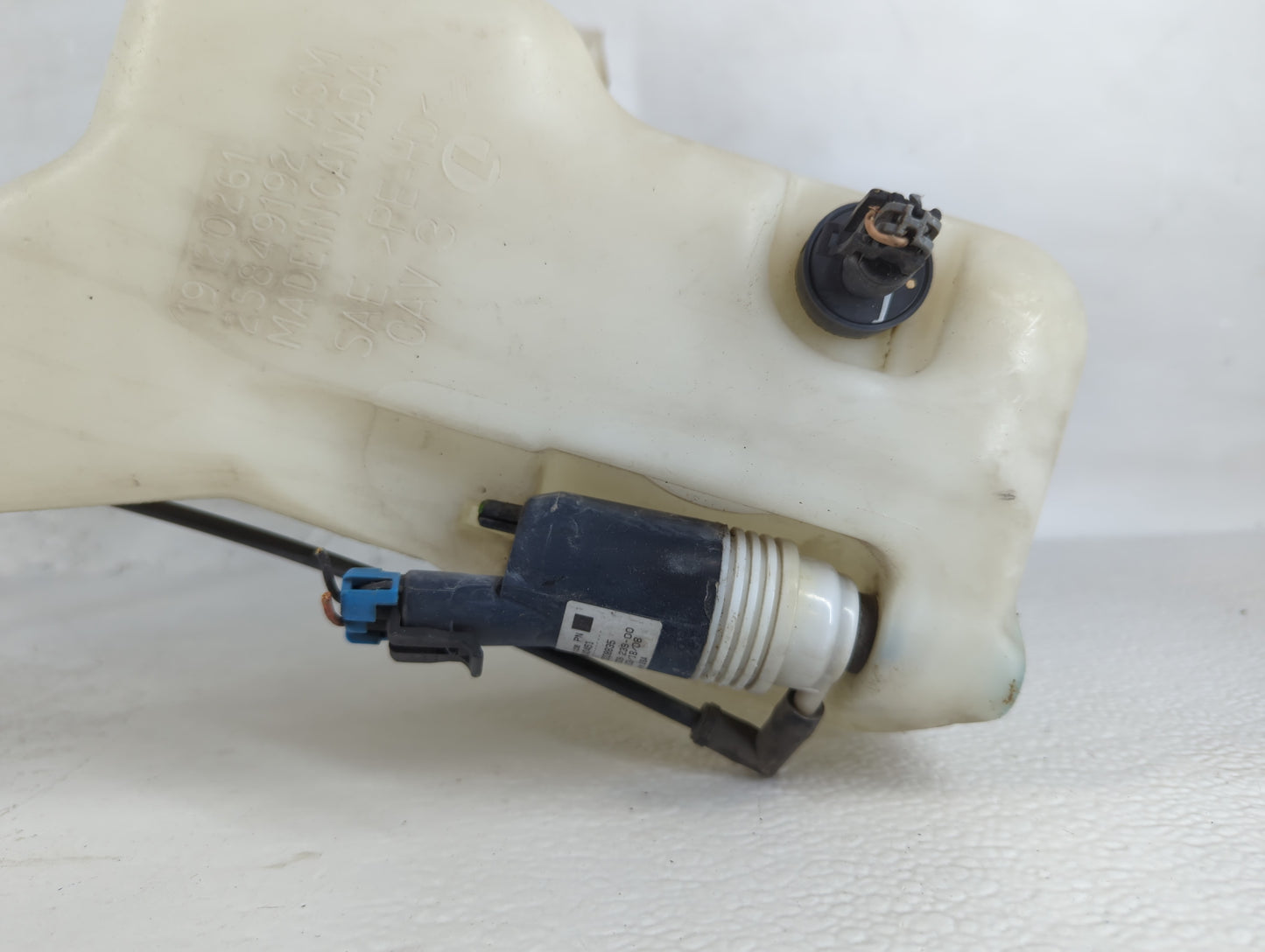 2006-2016 Chevrolet Impala Windshield Washer Fluid Reservoir Bottle Oem - Oemusedautoparts1.com
