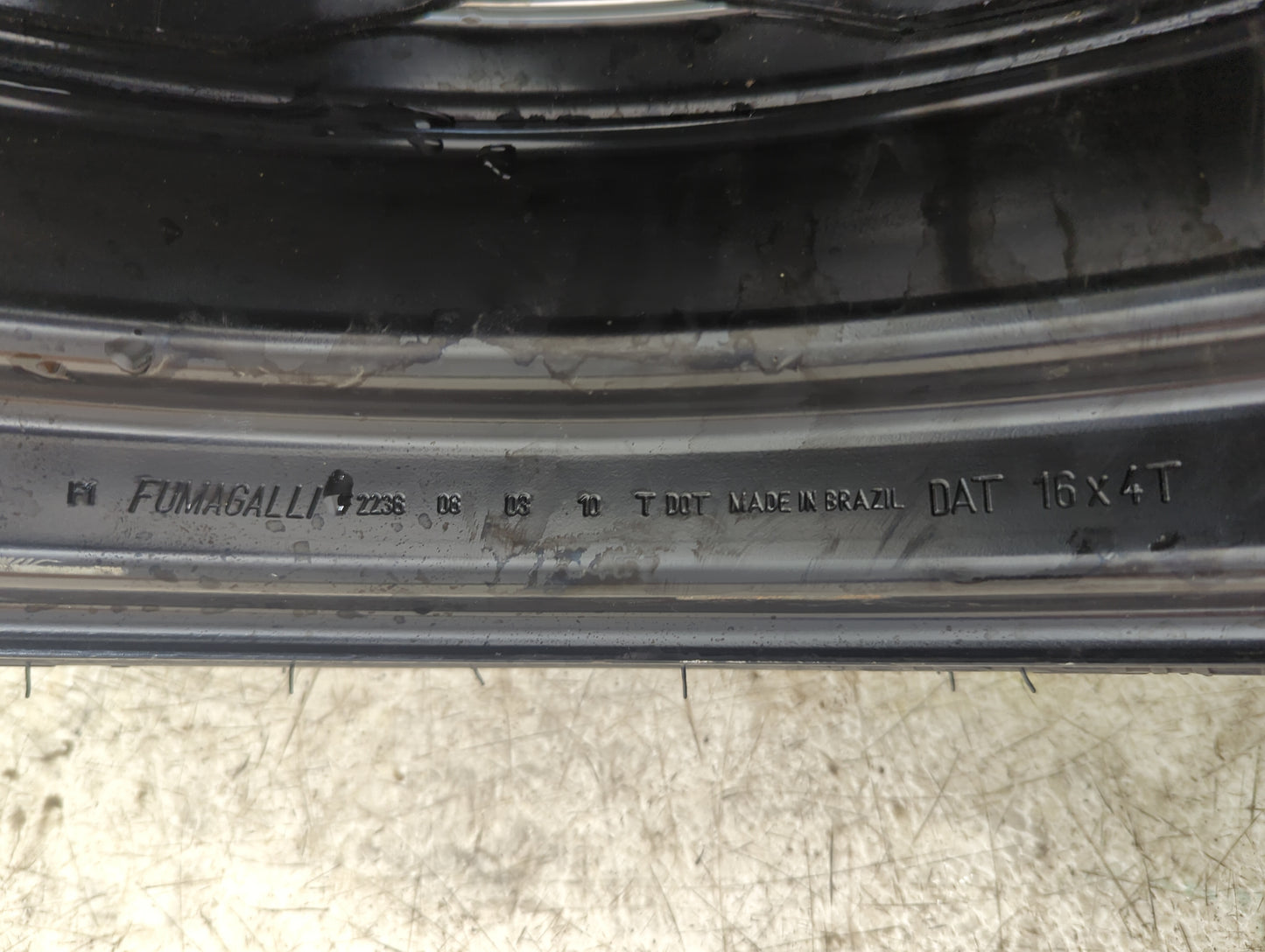 2000-2016 Chevrolet Impala Spare Donut Tire Wheel Rim Oem 831006 - Oemusedautoparts1.com