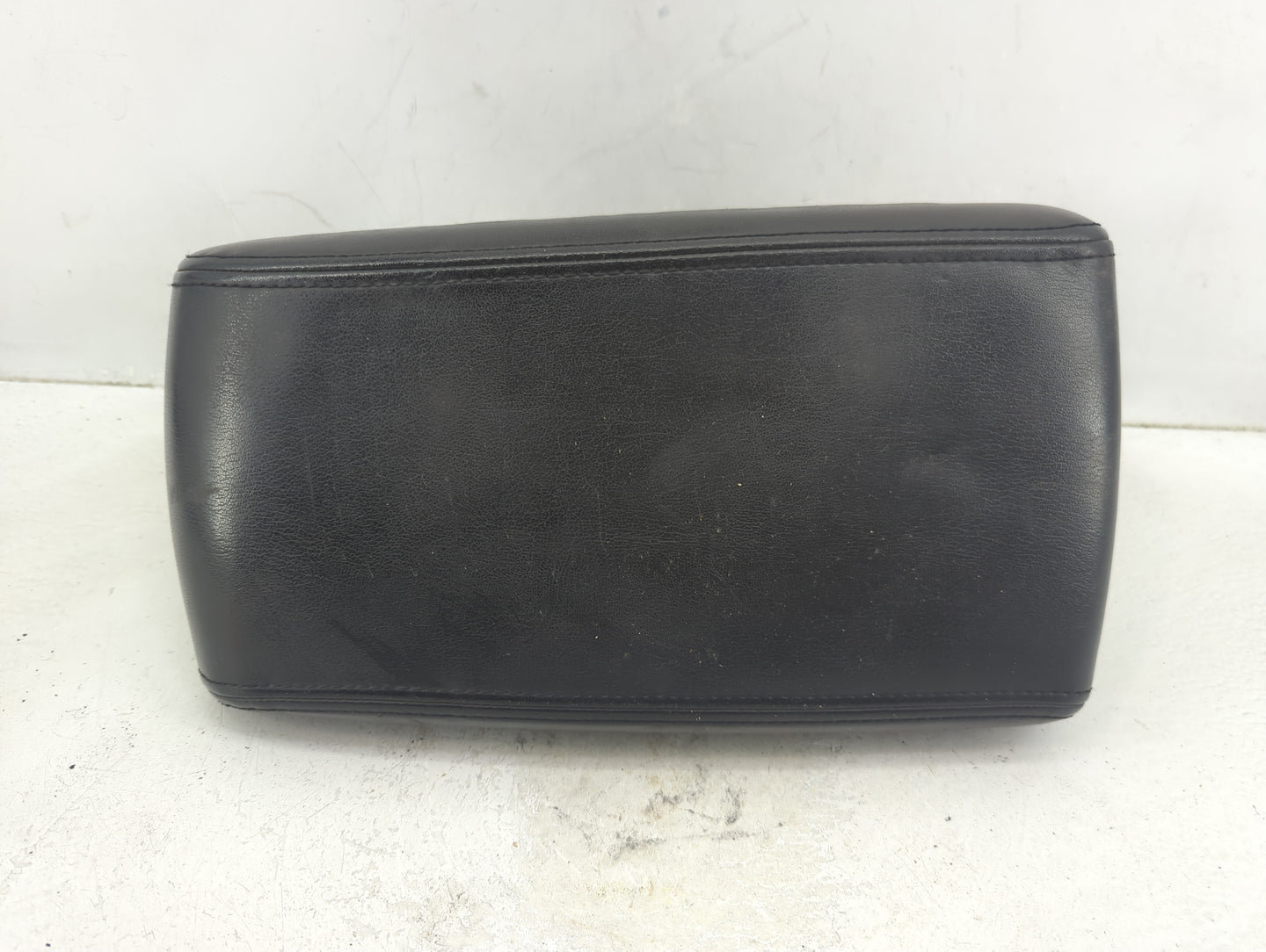 2007-2016 Chevrolet Impala Center Console Armrest Cover Lid Fits Fits 2007 2008 2009 2010 2011 2012 2013 2014 2015 2016 OEM 