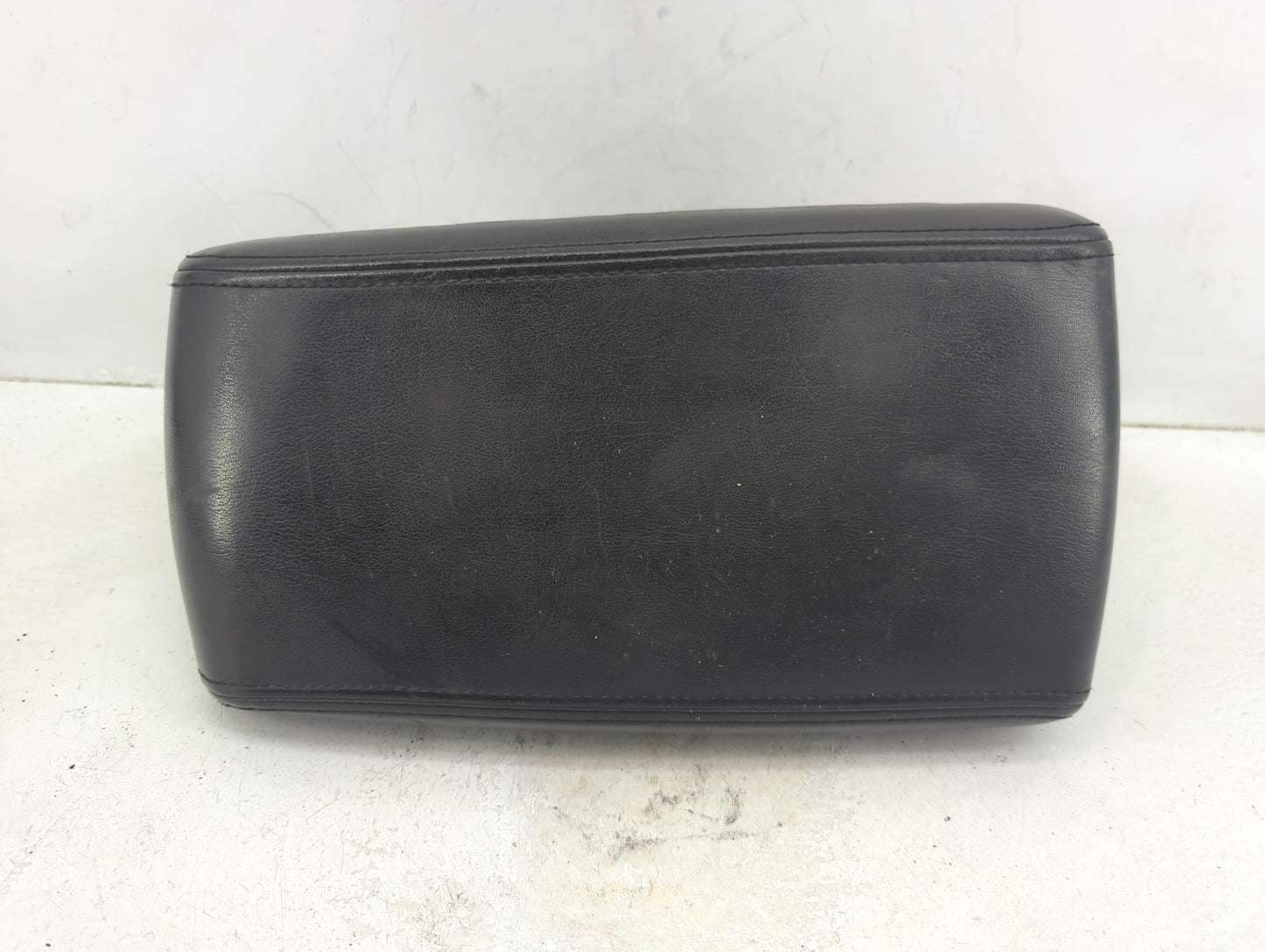 2007-2016 Chevrolet Impala Center Console Armrest Cover Lid Fits Fits 2007 2008 2009 2010 2011 2012 2013 2014 2015 2016 OEM 