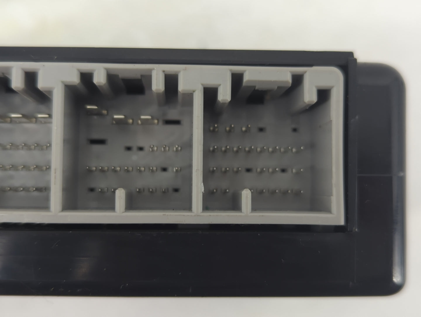 2006-2013 Chevrolet Impala Body Control Module Bcm Inner Cabin Fuse Box - Oemusedautoparts1.com