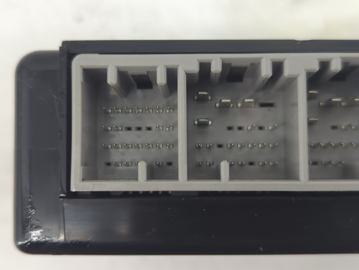 2006-2013 Chevrolet Impala Body Control Module Bcm Inner Cabin Fuse Box - Oemusedautoparts1.com