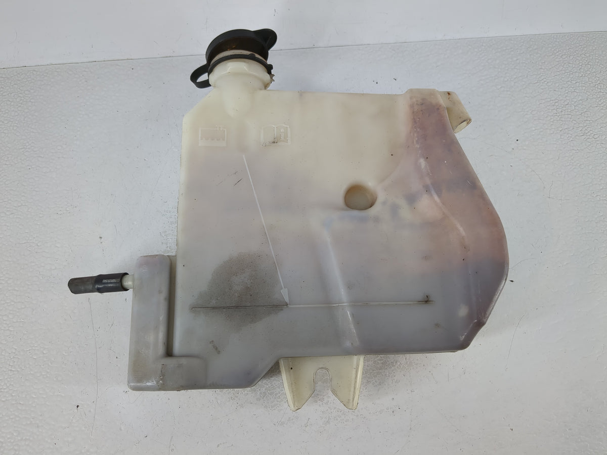 2006 Chevrolet Impala Radiator Coolant Overflow Expansion Tank Bottle 863135 - Oemusedautoparts1.com