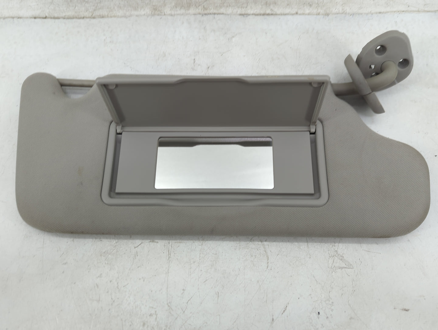 2006-2016 Chevrolet Impala Sun Visor Shade Replacement Passenger Right Mirror Fits OEM Used Auto Parts - Oemusedautoparts1.c