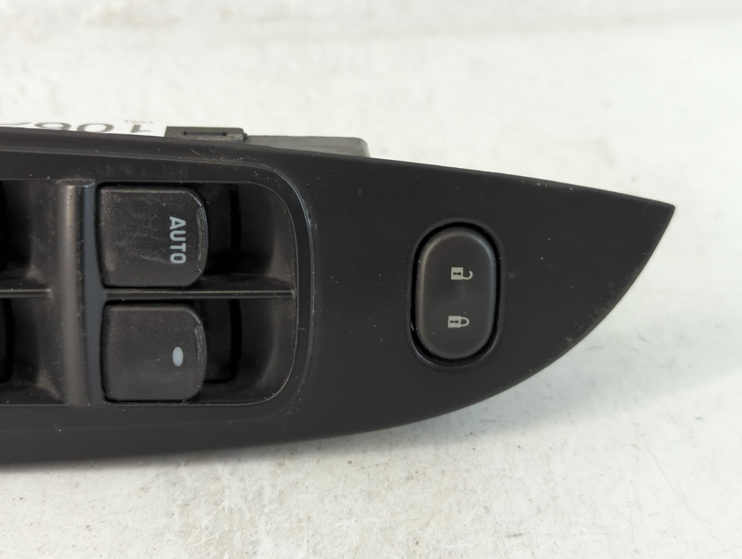 2004-2008 Chevrolet Malibu Master Power Window Switch Replacement Driver Side Left P/N:15823976 Fits Fits 2004 2005 2006 200