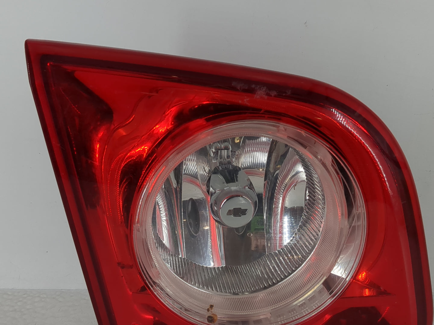 2008-2012 Chevrolet Malibu Tail Light Assembly Driver Left OEM P/N:15271120 Fits Fits 2008 2009 2010 2011 2012 OEM Used Auto