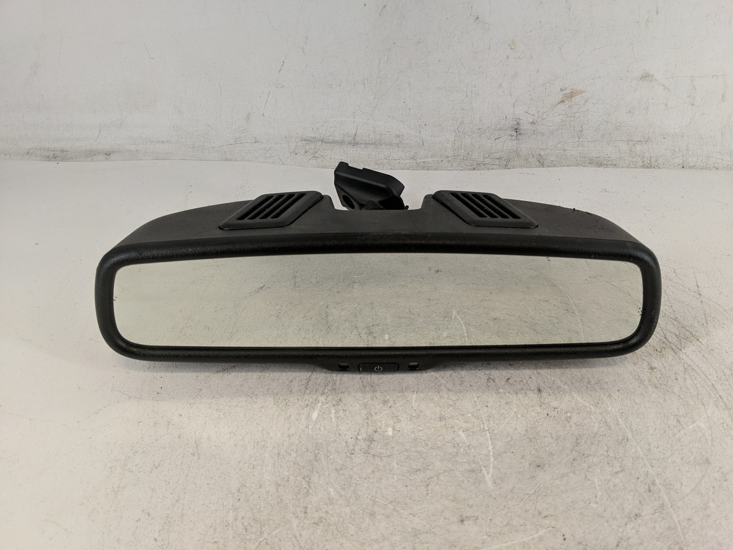 1997-2012 Chevrolet Malibu Interior Rear View Mirror Replacement OEM P/N:E11026130 Fits OEM Used Auto Parts - Oemusedautopar