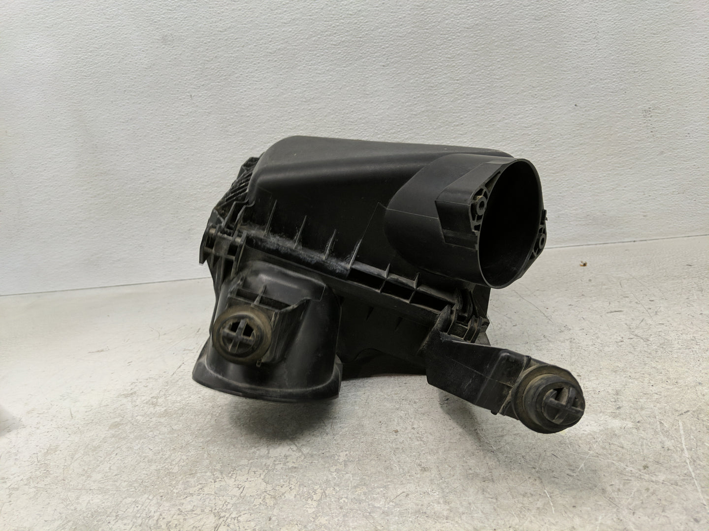 2008-2012 Chevrolet Malibu Air Cleaner Intake-duct Hose Tube - Oemusedautoparts1.com