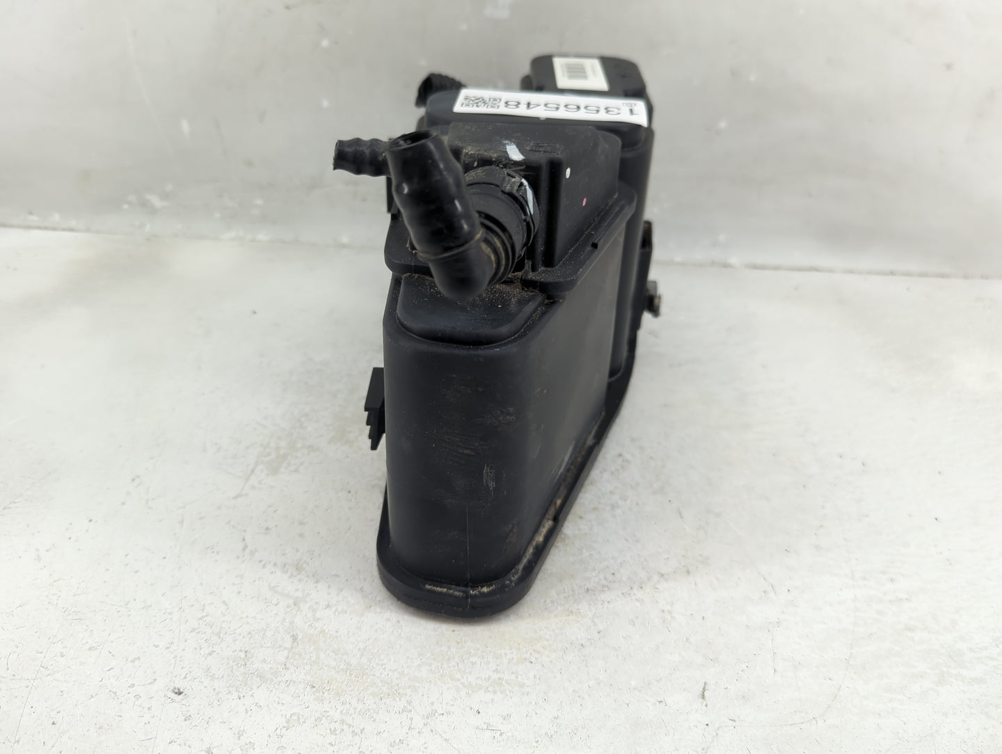 2008 Chevrolet Malibu Fuel Vapor Charcoal Canister - Oemusedautoparts1.com