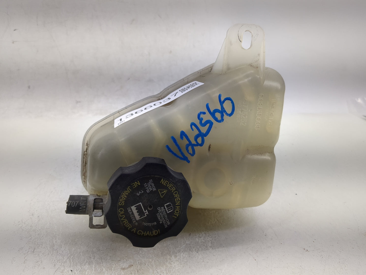2007 Chevrolet Malibu Radiator Coolant Overflow Expansion Tank Bottle 1366037 - Oemusedautoparts1.com