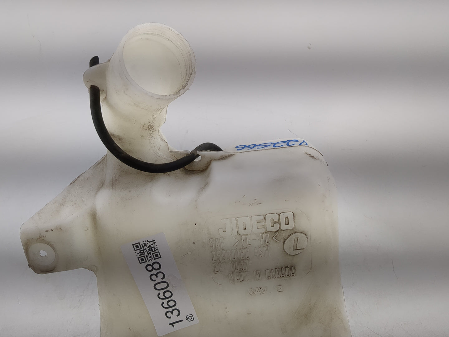 2008-2012 Chevrolet Malibu Windshield Washer Fluid Reservoir Bottle Oem - Oemusedautoparts1.com